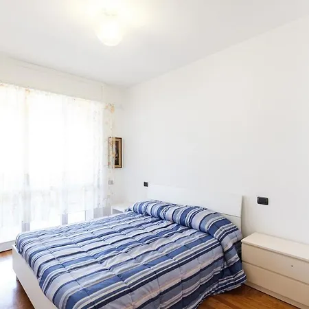 Town And Apartament *